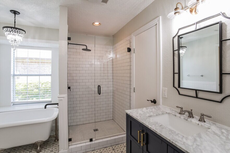 Building Photo - 58 Robins Nest Dr