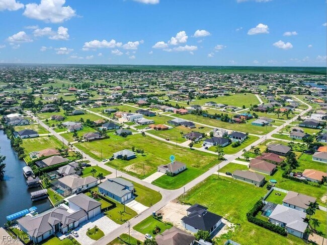 Building Photo - 2032 NW 32nd Ct