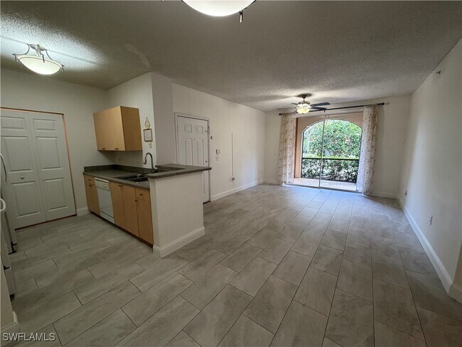 Building Photo - 1210 Reserve Way