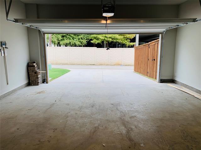 Building Photo - 17644 Bottlebrush Dr