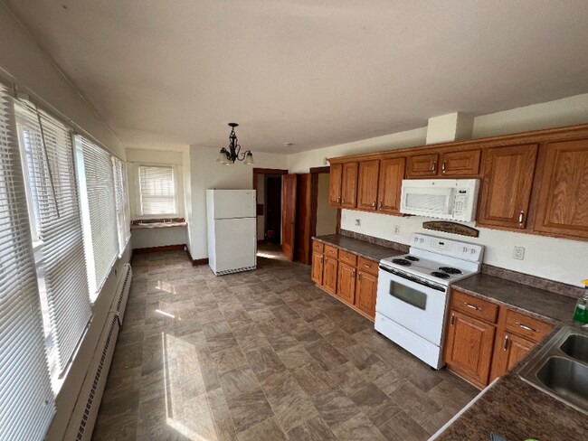 Building Photo - 2031 30th Ave