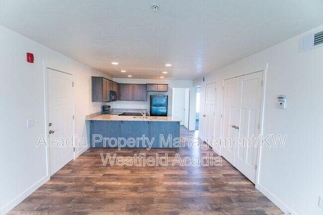 Building Photo - 533 S 850 E