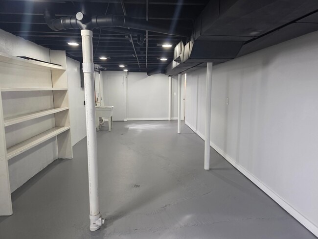 Building Photo - 1962 Mary Catherine St