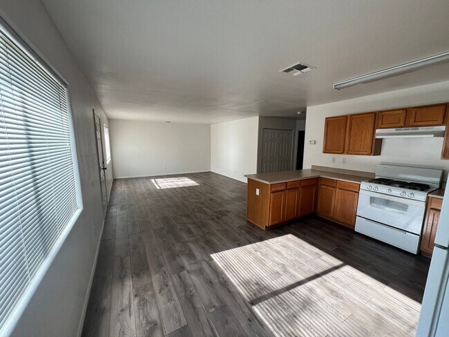 Building Photo - 6659 Ocotillo Ave