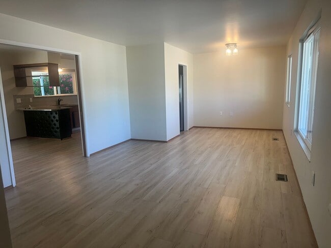 Building Photo - 55+ Community in Leisure Town