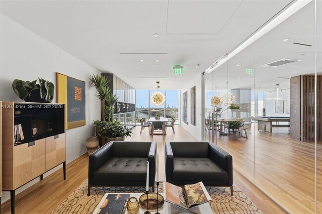 Building Photo - 1400 Biscayne Blvd