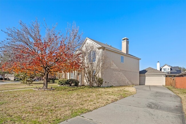 Building Photo - 12638 Riverhill Ct