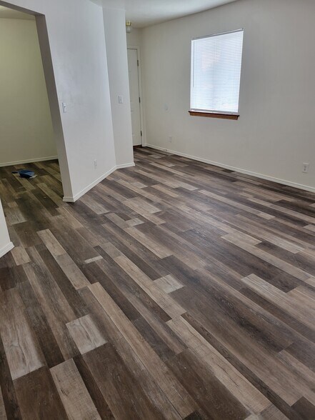 Building Photo - 2140 Stace St