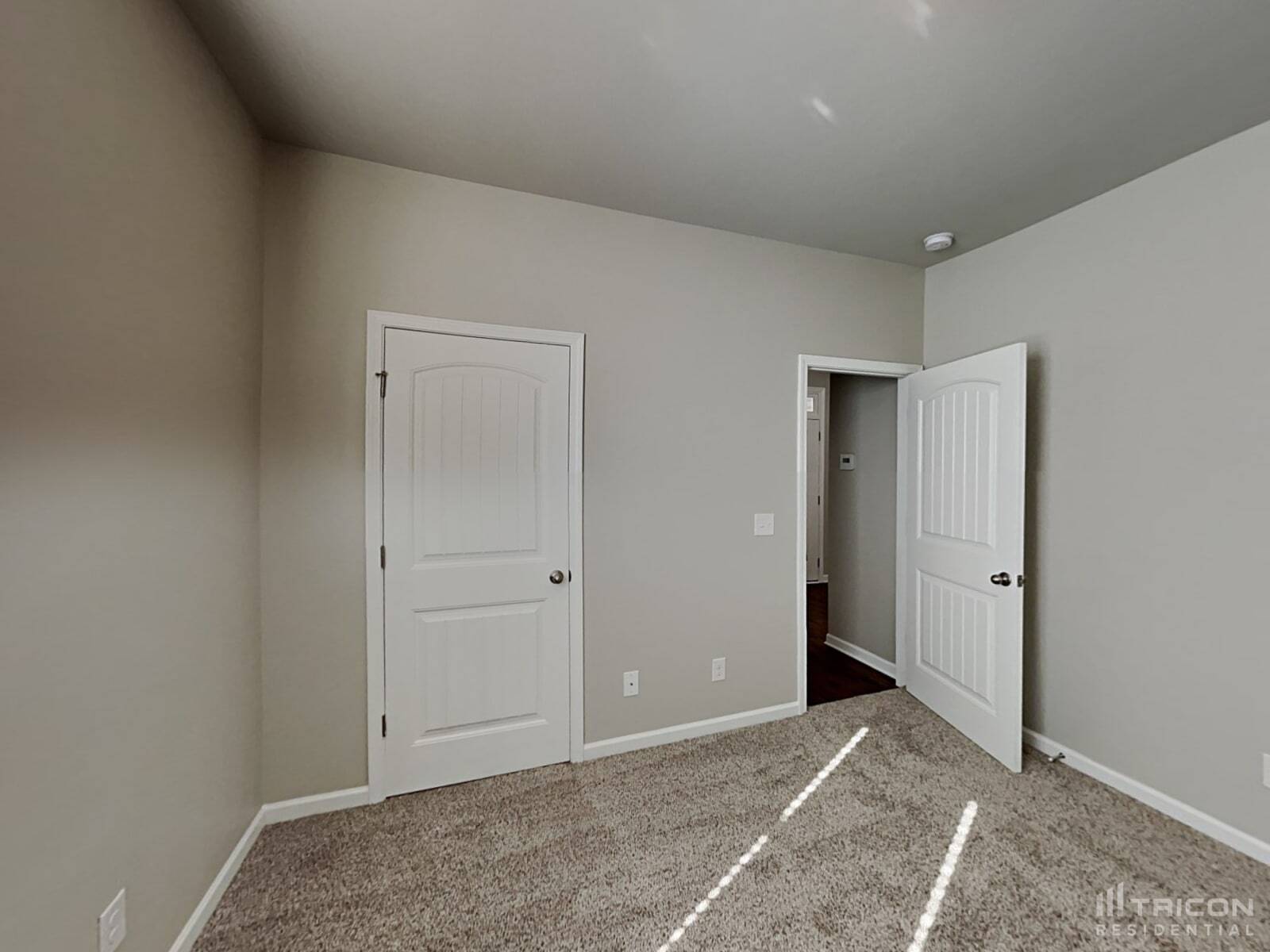 Building Photo - 631 Prominence Rd