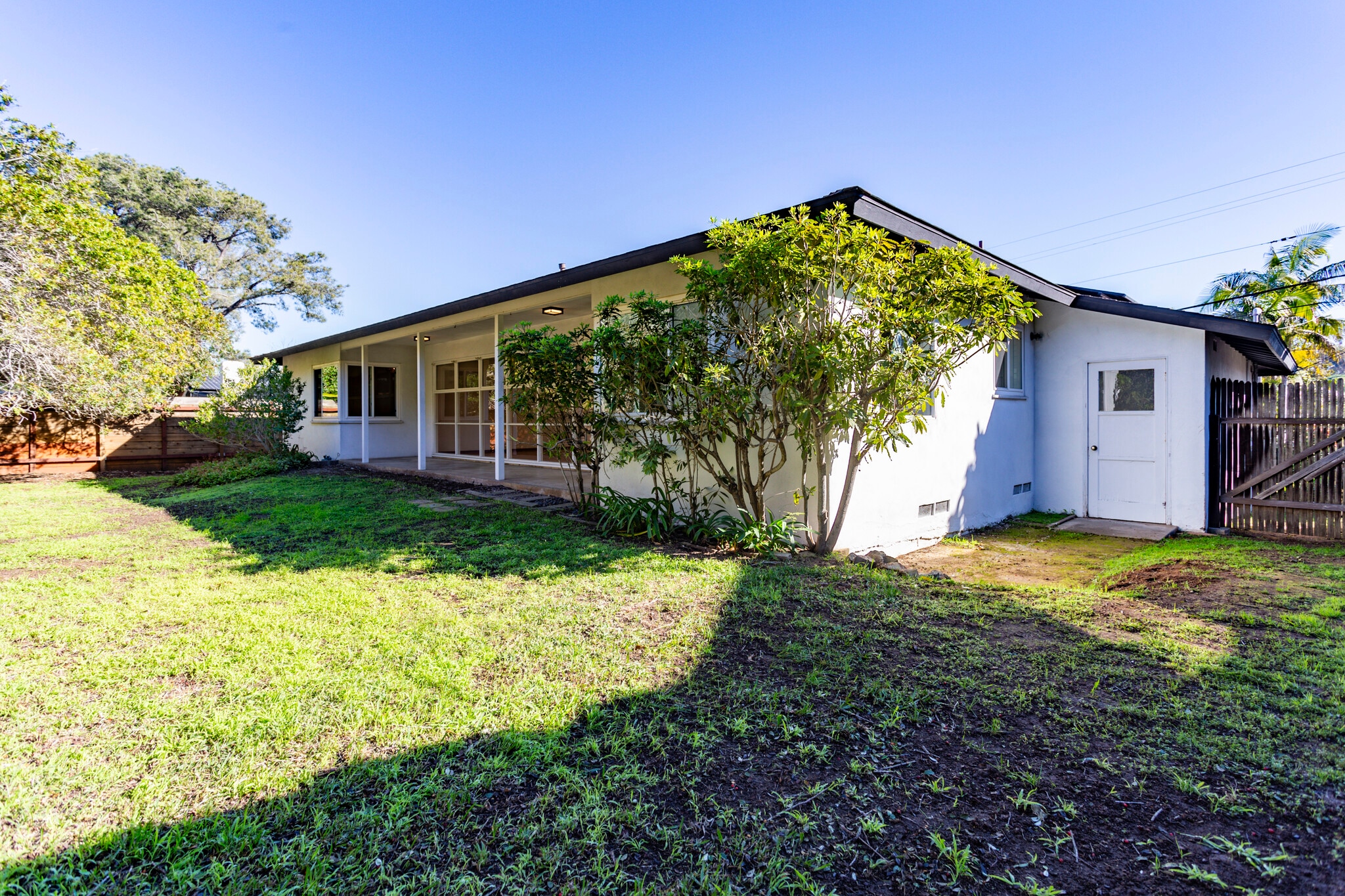 Building Photo - 634 Tarento Dr