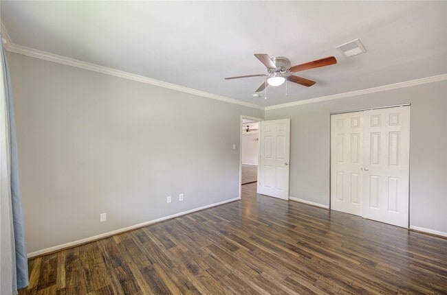 Building Photo - 1719 Bowline Rd