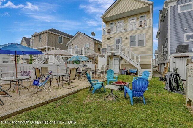 Building Photo - 120 Randall Ave