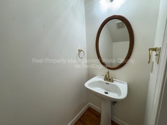 Building Photo - 116 Kendlewick Dr