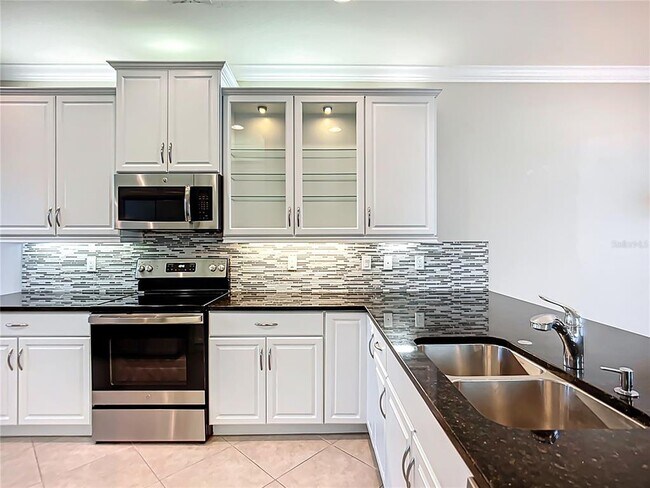 Building Photo - 15646 Aurora Lake Cir