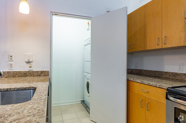 Interior Photo - Union Pen Lofts