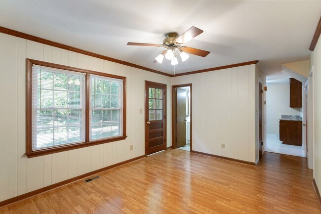 Building Photo - Poquoson