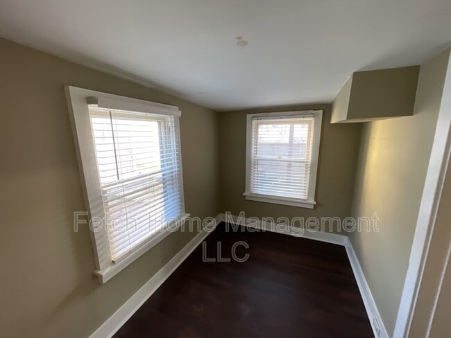 Building Photo - 643 W Orange St