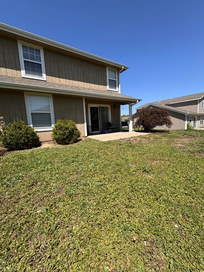 Building Photo - 514 Stonemont Dr