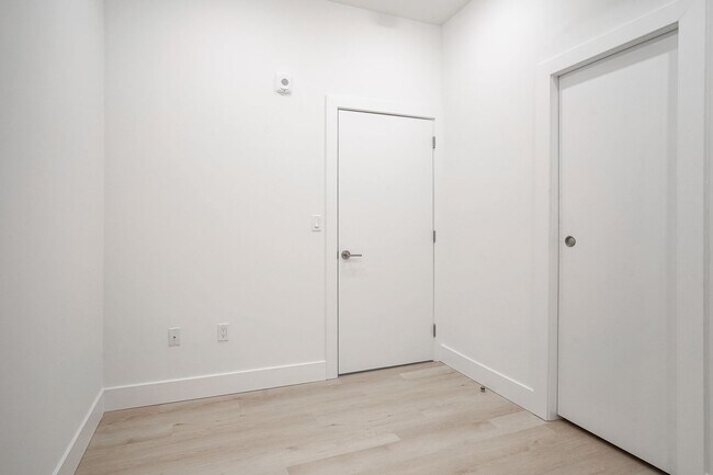 Building Photo - 2654 Coral St