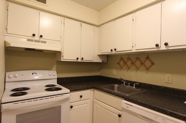 Building Photo - Sailor Place Apartments
