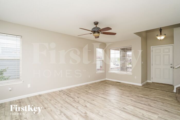 Building Photo - 5367 Ferrari Dr