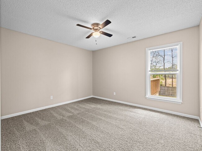 Building Photo - Willow Springs Home