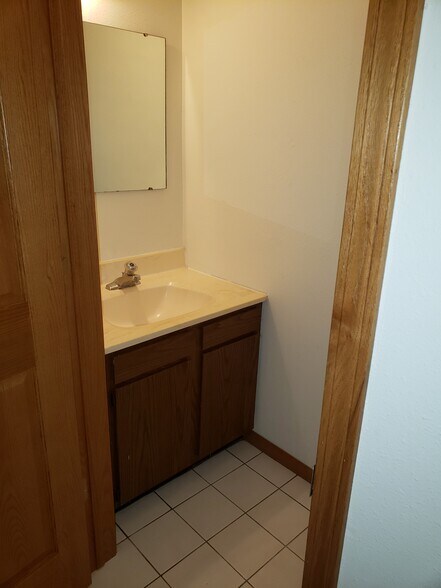 Building Photo - 3825 Cliffside Dr