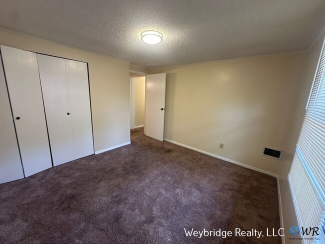 Building Photo - Charming 2 Bedroom Condo with Private Patio in West Chester – $1250/Month