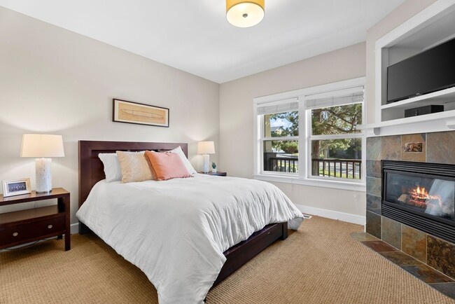 Building Photo - **Spacious 4-Bedroom Craftsman Home on Awb...
