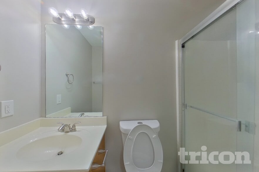 Building Photo - 14960 W 154th St