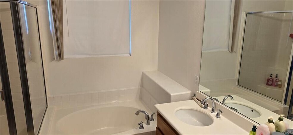 Building Photo - 27653 Almont Way