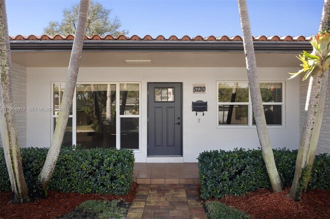 Building Photo - 5730 SW 56th Terrace