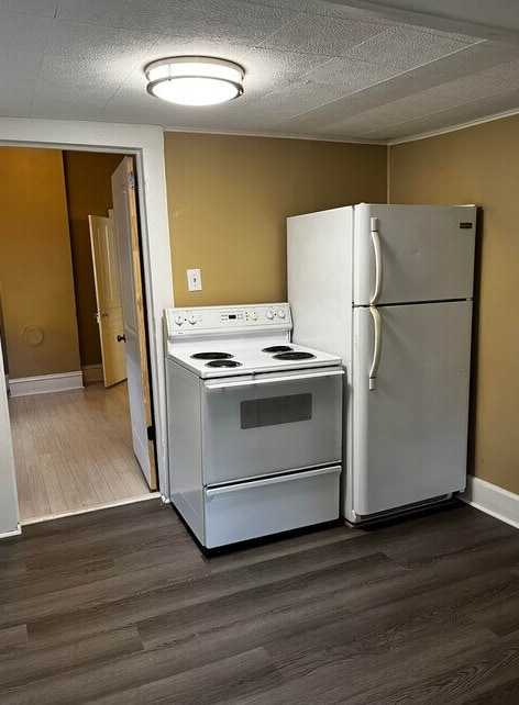 Building Photo - 859 4th St Dr NW