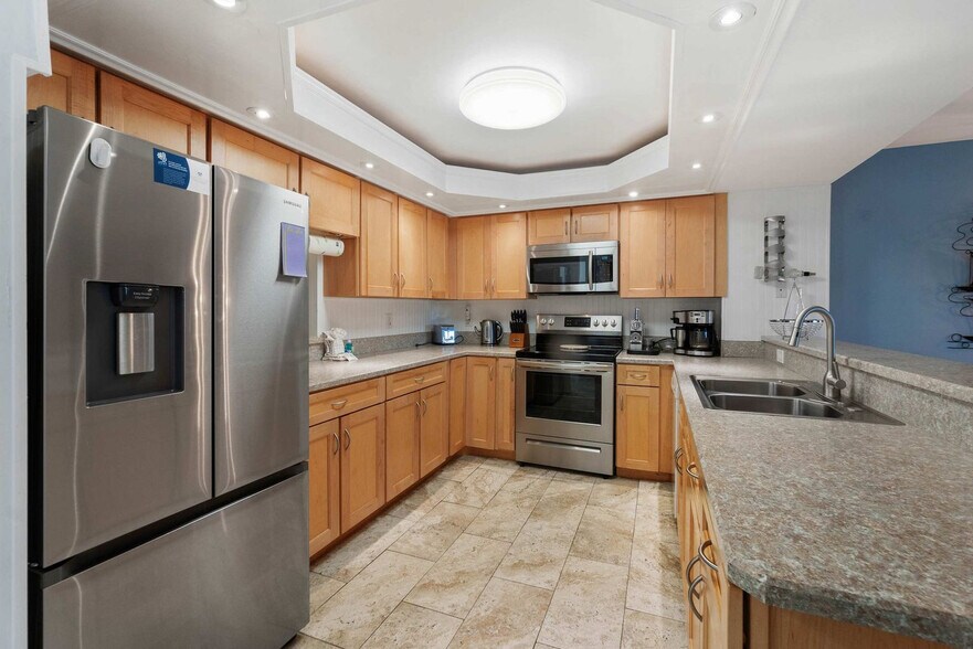 Building Photo - 850-A1A A1A Beach Blvd