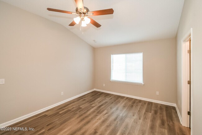 Building Photo - 5656 Village Pond Cir