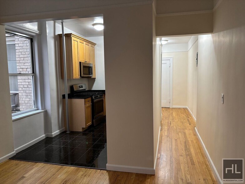 Building Photo - WEST 13 STREET