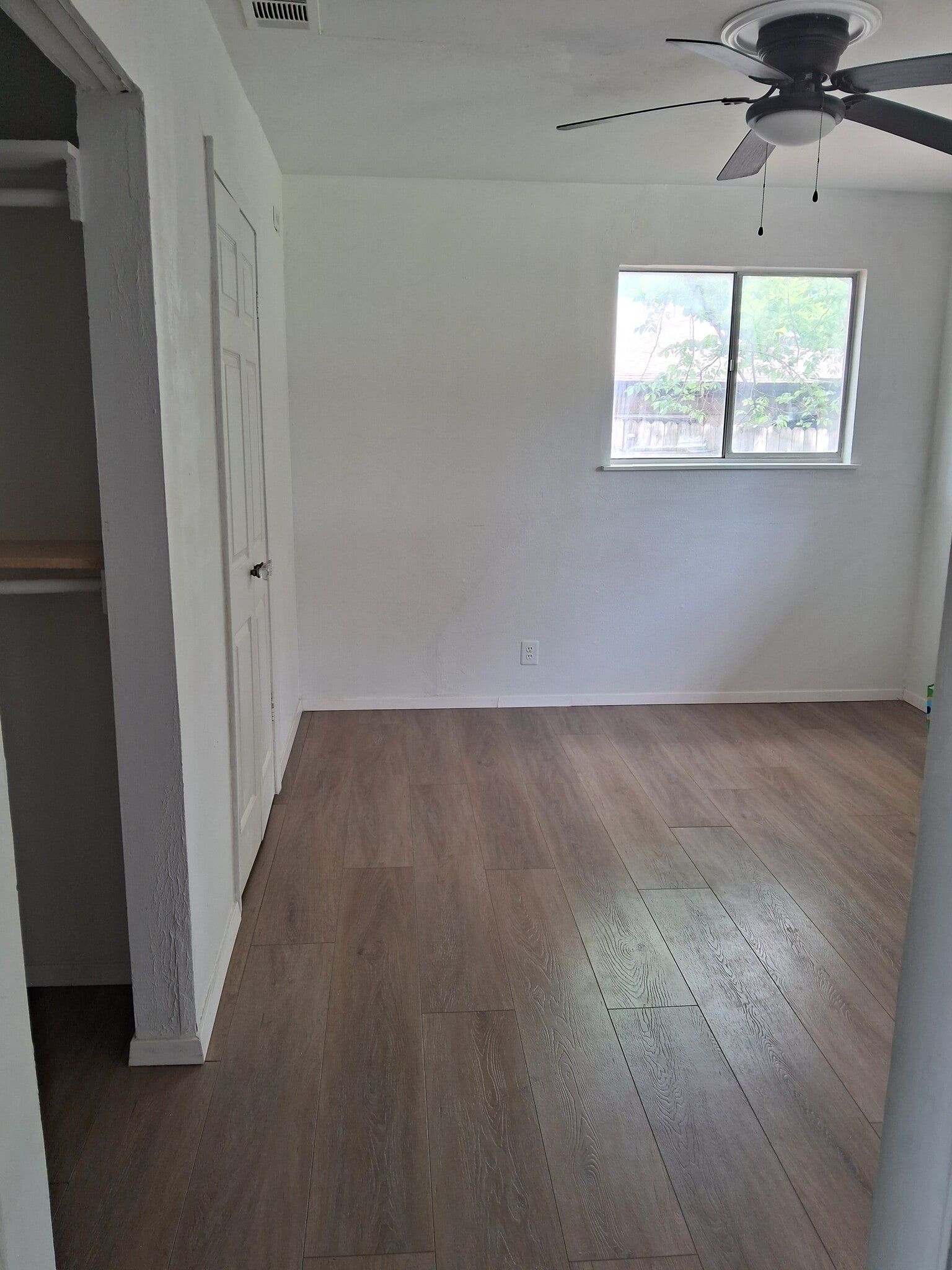 Building Photo - 207 Arnett Dr