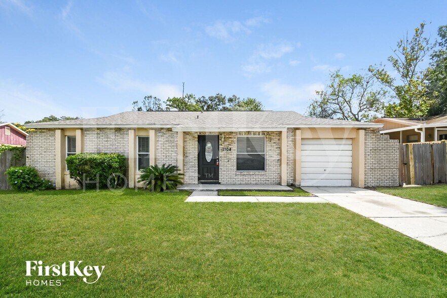 Primary Photo - 1104 Tiburon Dr