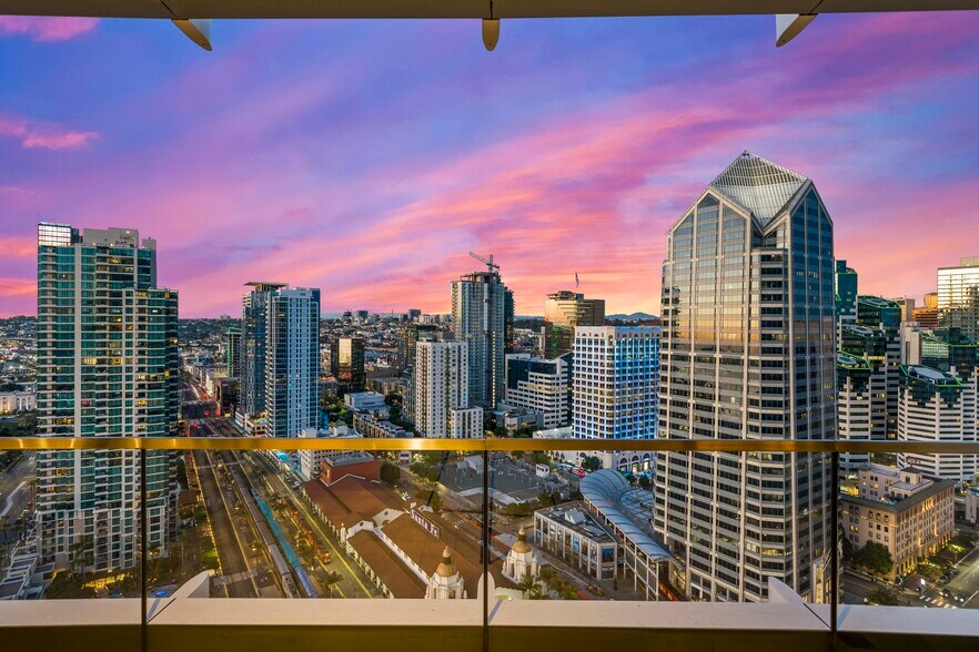 Building Photo - 888 W E St