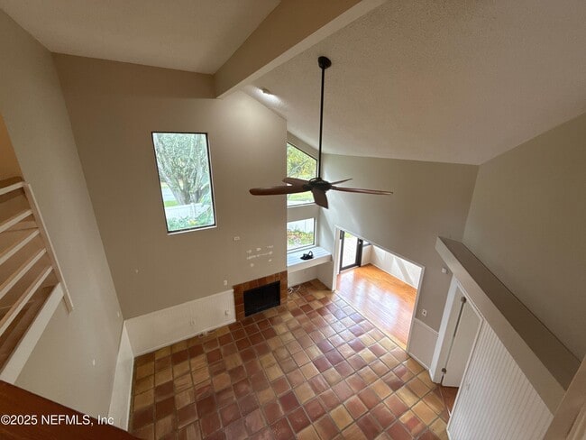 Building Photo - 1 Turtleback Trail