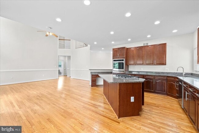 Building Photo - 13646 Sweet Woodruff Ln
