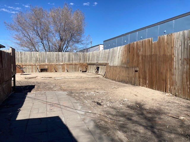 Building Photo - 411 N Shady Bend Rd