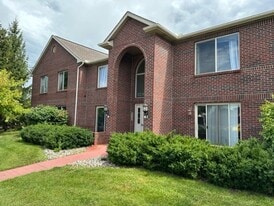 Front of Condo - 322 Pere Marquette Dr