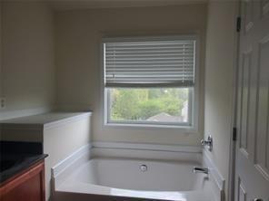 Building Photo - 306 Suwanee Ave