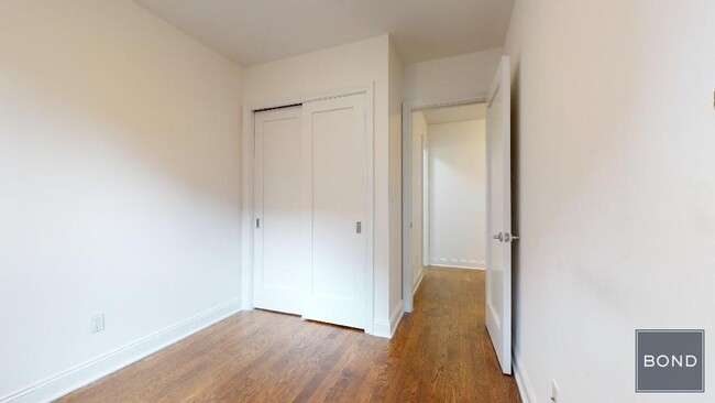 Building Photo - 151 Mott St