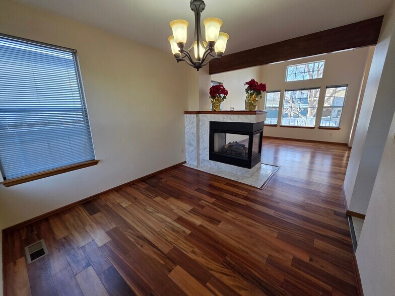 Building Photo - 7664 Halleys Dr