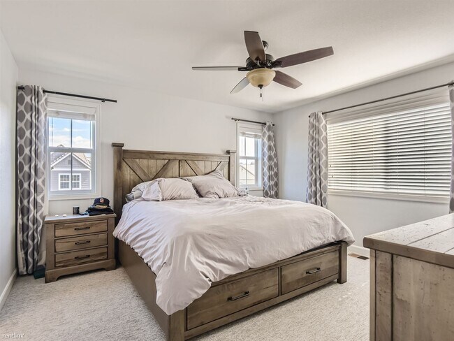 Building Photo - 5 br, 4 bath House - 664 Tiger Lily Way