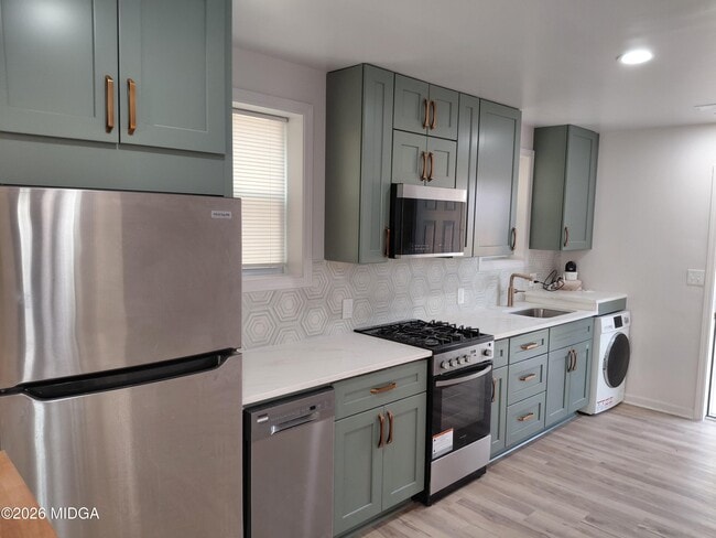 Building Photo - 344 Blossom Ave