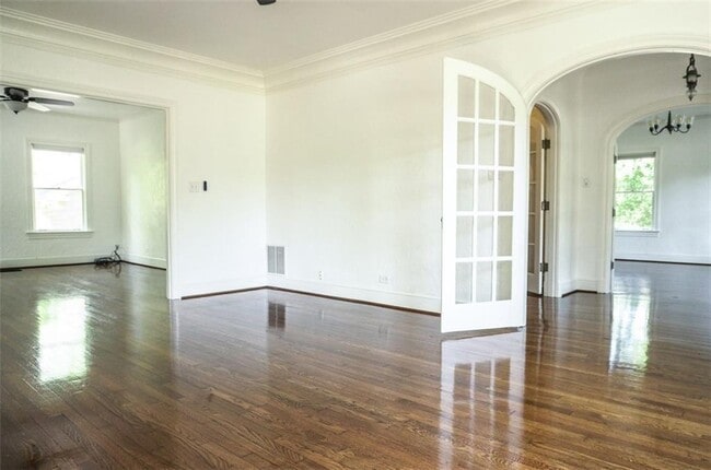 Building Photo - 2301 Enfield Rd