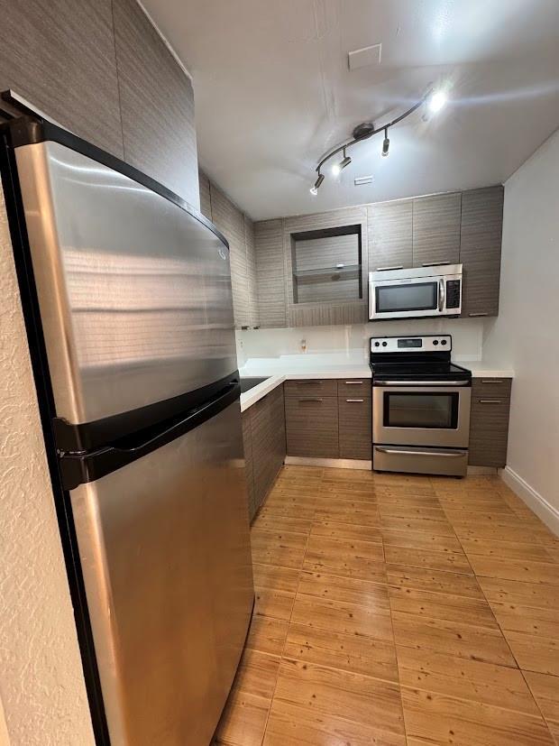 Building Photo - 8901 N New River Canal Rd